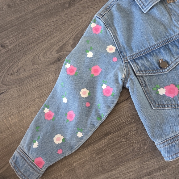 Girls Squishmallows Denim Jacket Size XS 6/6x - Picture 3 of 9